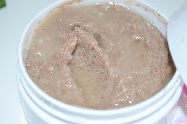 gommage - exfoliant - exfoliant naturel - gommage naturel - Cinq Mondes - Spa - Luxe 
