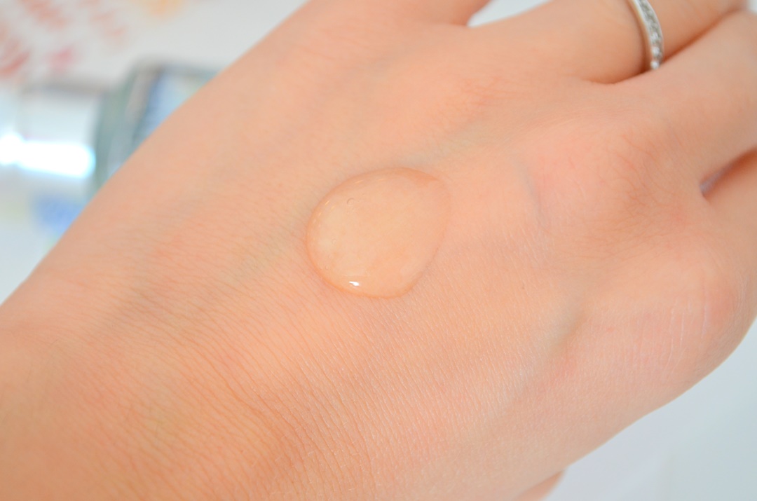 soins pour le visage - soins en ete - peau souple - peau lumineuse - peau douce - peau hydratée - peau protegee du soleil 