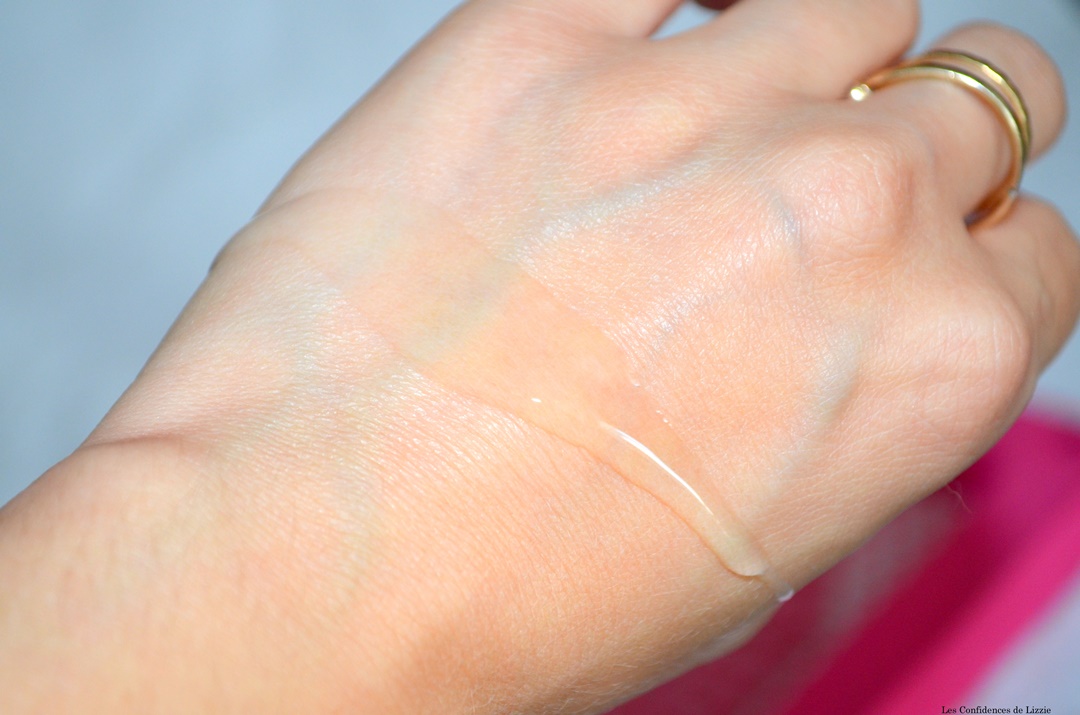 gel-emulsion-mousse-legere-epiderme-nettoye-propre-doux-soyeux