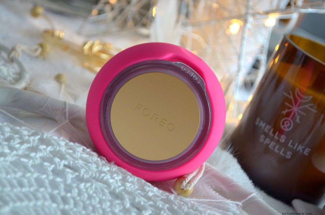 design-ovni-masque-pour-le-visage-foreo