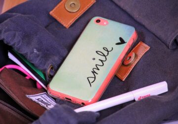 coque telephone assortie look