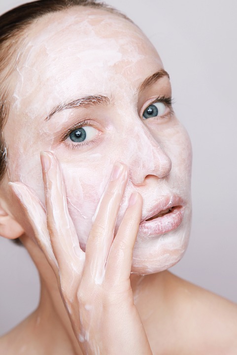 pourquoi-vieillissement-cutane-astuces-ralentir