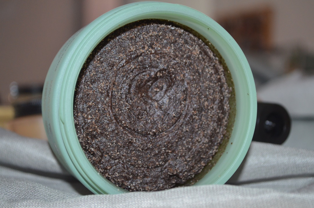 exfoliant-corps-up-circle-consistance