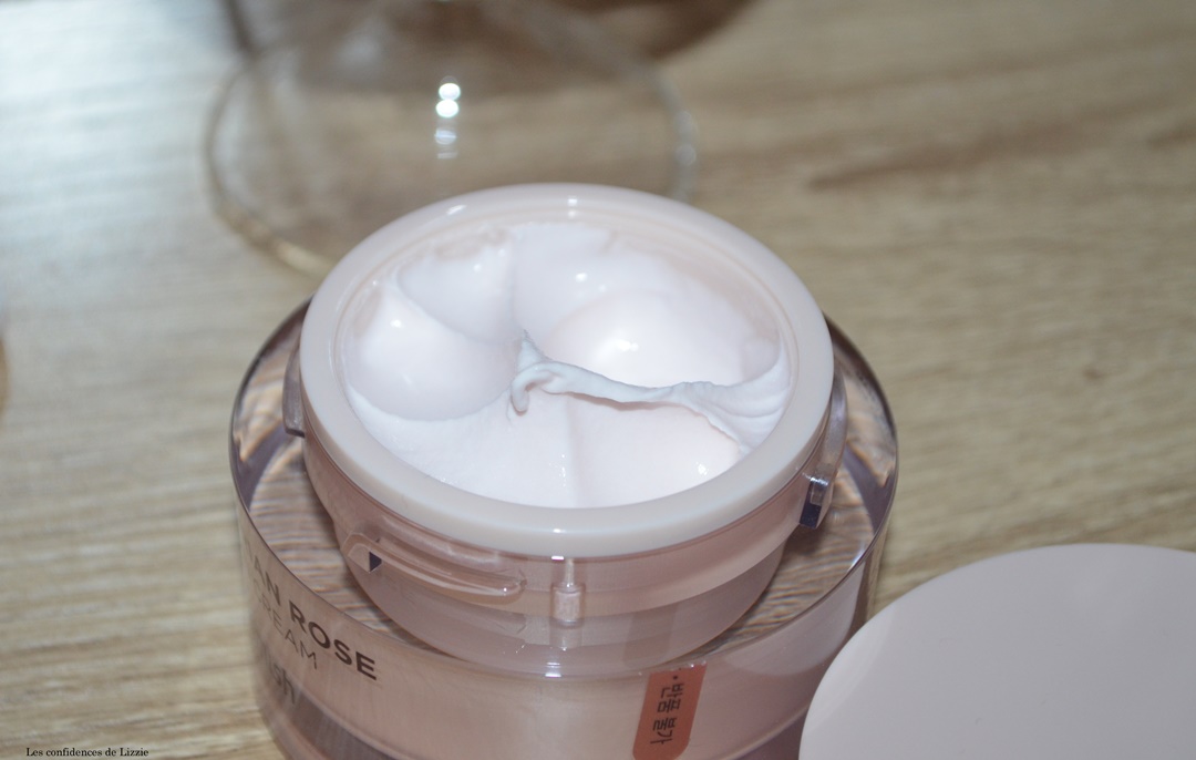 creme-legere-rose-heimish-texture