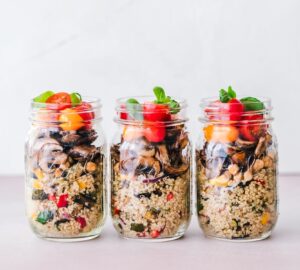 salade-de-quinoa-et-de-legumes-rotis